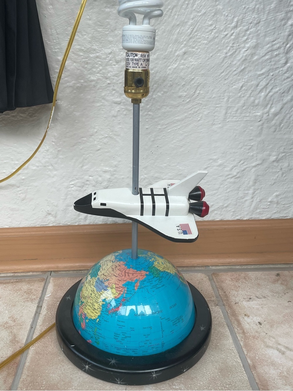 NASA Space Shuttle on Earth Half Globe Table Desk Lamp Night Light Boys Room